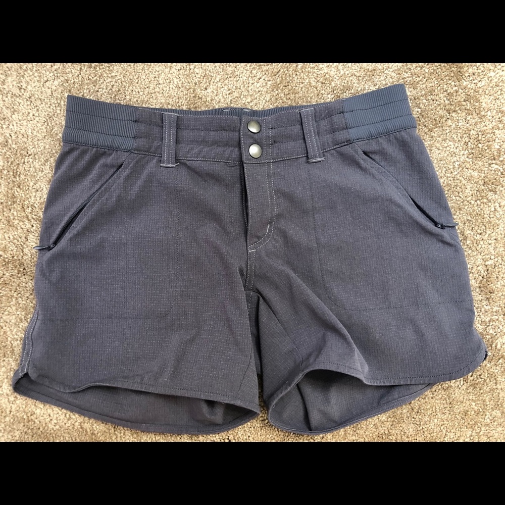 Kuhl Women Shorts Size 2